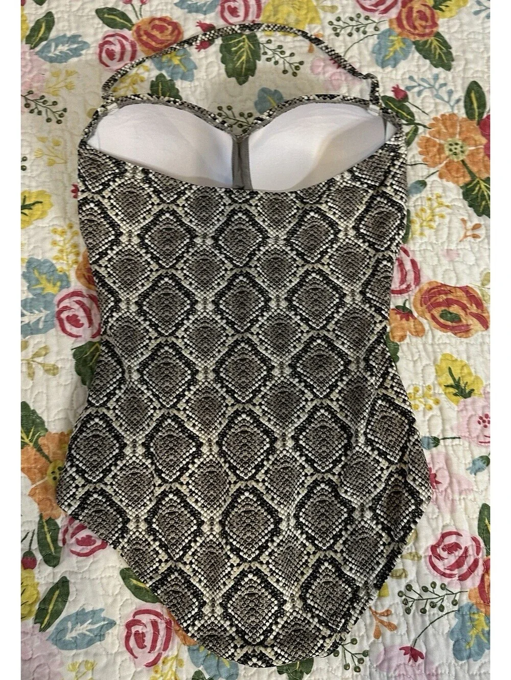 Tommy Bahama Desert Python Twist Front Bandeau Sexy One Piece Swimsuit Small EUC